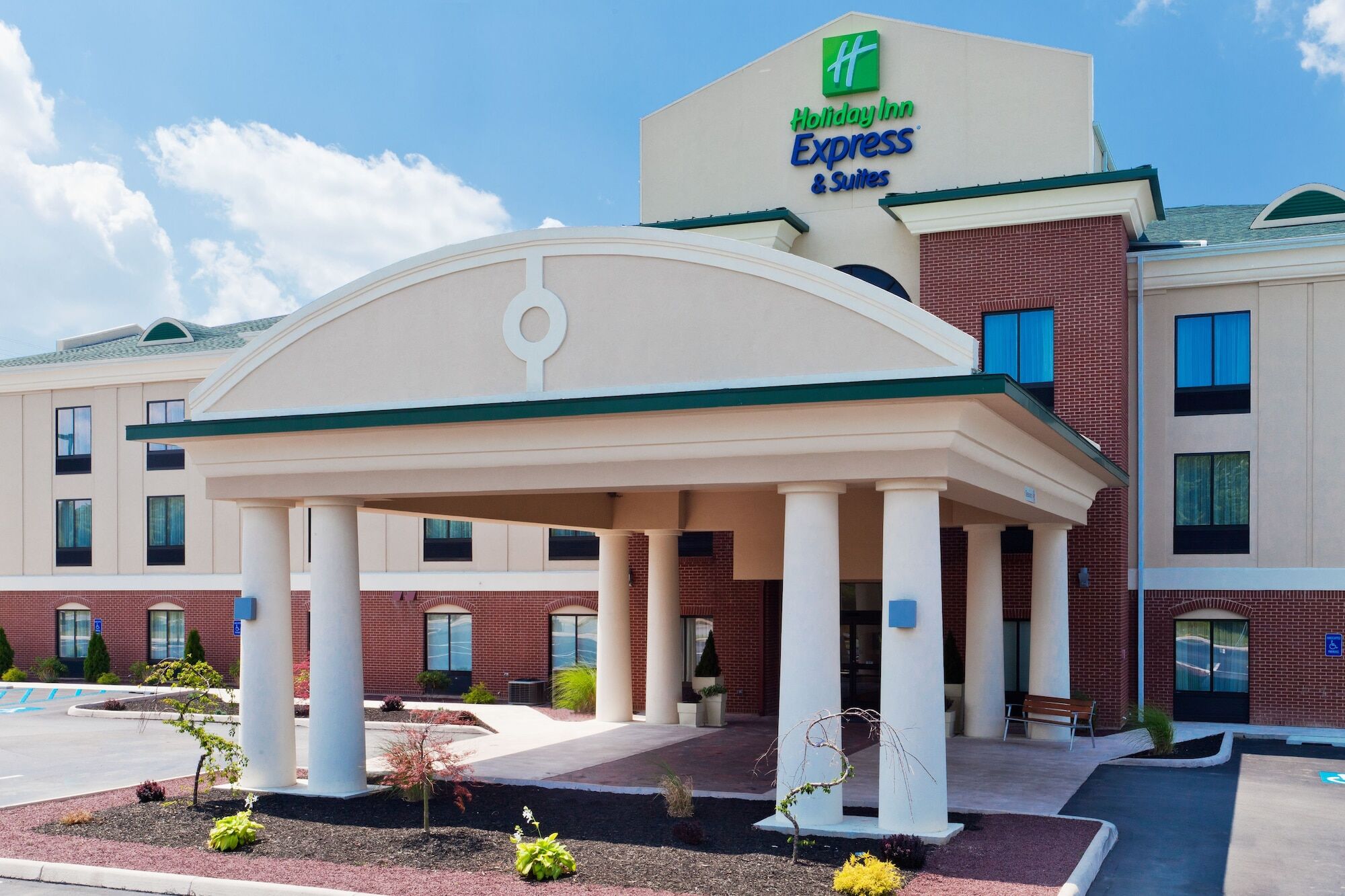 Holiday Inn Express & Suites White Haven-Lake Harmony Exterior photo